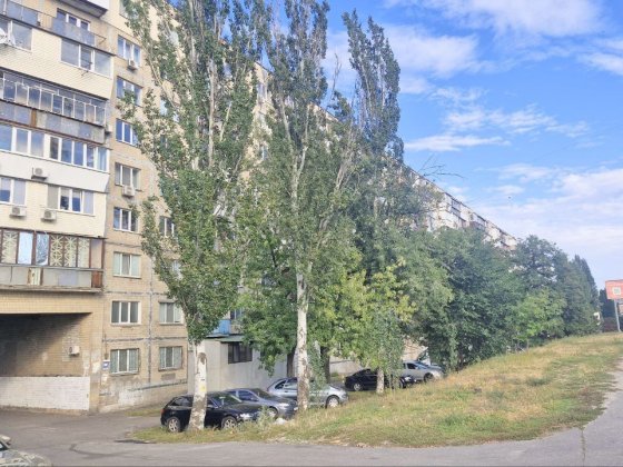 Продаж 3-кімнатної квартири, Дарницький р-н, Харківське шосе, 21/3 Київ