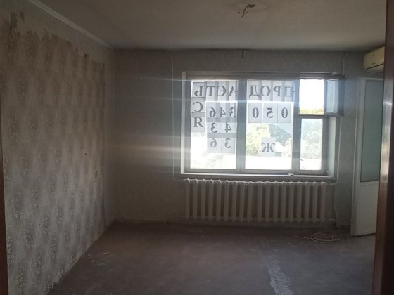 Продам 2-х кімнатну квартиру з коморкою м. Карлівка мр «Мрія» 5/9 Карловка