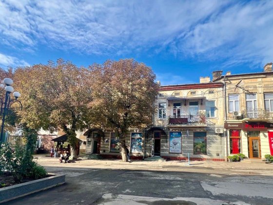 Продається 2-кімнатна квартира в самому центрі міста. Чортків Чортків