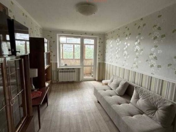 Трёхкомнатная квартра/ восточная Салтовка, Класс, пр. Тракторостроитей Кулиничи