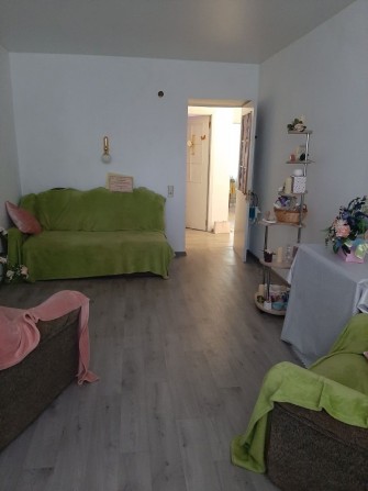 Продам двухкомнатную квартиру под бизнес. - фото 1