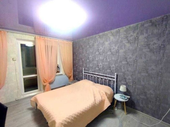 Продам 3-х кімнатну квартиру в Малій Данилівці - фото 1