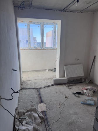 Продам квартиру на 602 микрораёне в новостроях возле мед комплекса - фото 1