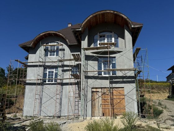 продаж 2х кімнатної квартири у будинку Чагор