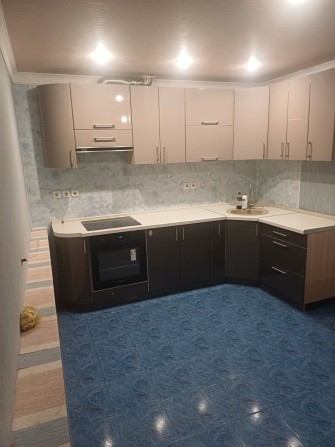 Продам 3х квартиру в центре г Вольнянск - фото 1