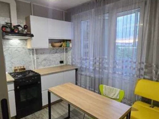 Продаж 1-к квартири вул. Князя Романа Мстиславича 4 Київ