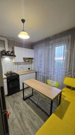 Продаж 1-к квартири вул. Князя Романа Мстиславича 4 - фото 1