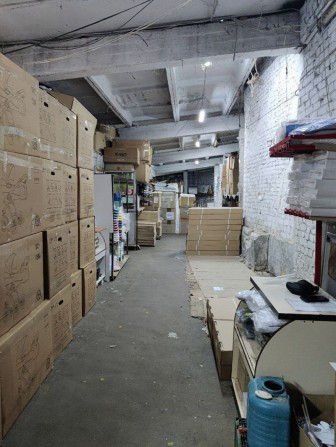 Продажа склада в центре Днепра, пл. Старомостова 3 - фото 1
