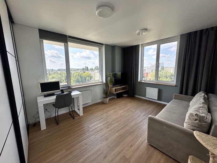 Сучасна 2 кімнатна квартира з будинку бізнес класу - фото 1