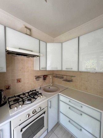 Продам 1-но кім.квартиру з гарним ремонтом та індивідуальним опаленням - фото 1