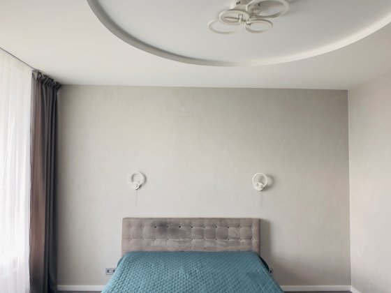 Продам простору однокім. квартиру євродвушка ЖК Чорновола ( власник) Вишневе