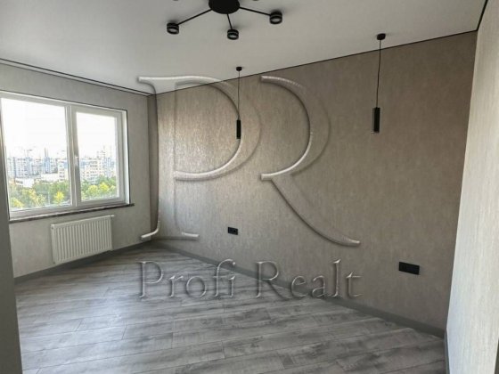 Продаж 1 к. кв/Металургів/Київська/Петлюри Бровары