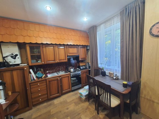 Продам 3к кв  80м2 вул Соц.містечко супер локація 100м Київський Шлях Борисполь