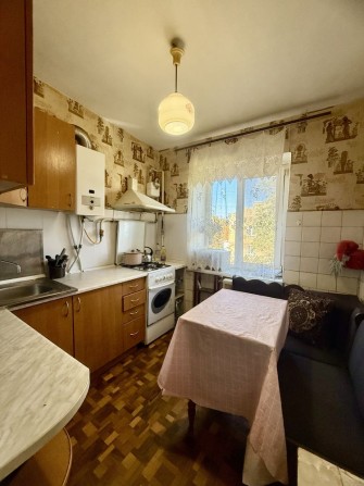 Продаж 2 х кімн  квартири  44,3 м2 м. Вишневе вул.М.Приймаченко буд.20 - фото 1