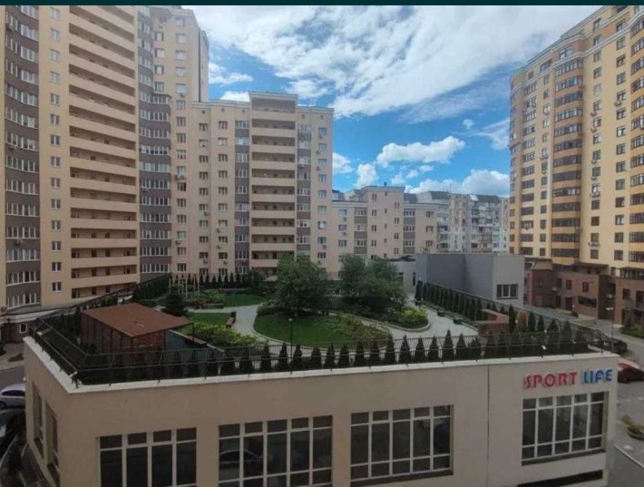 Продаємо Власну готову під ремонт 1к квартири в новобудові в центрі - фото 1