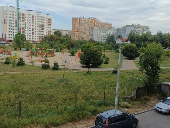 Власник 1 кім Вишневі Сади 3 поверх вигляд на ПАРК Вишневое