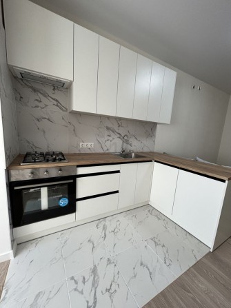 Гаряча пропозиція! Квартира з новим ремонтом! 2% податки! Сертифікат! - фото 1