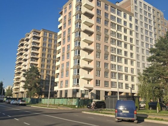 Продам видову квартиру. Бровары