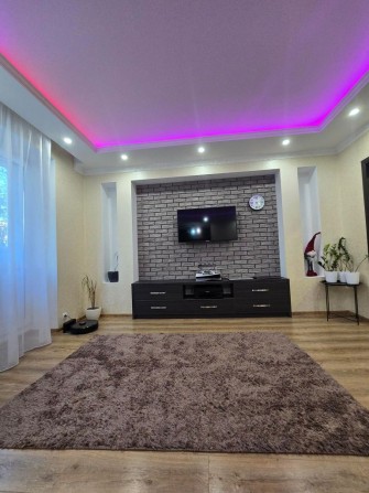 Продаж сучасної 3-х кімнатної квартири ДНС - фото 1