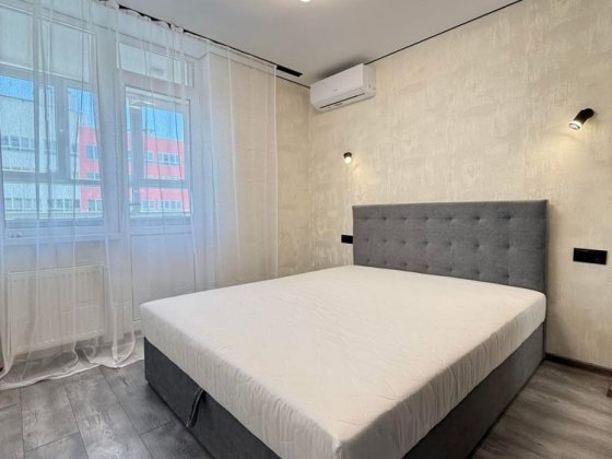 Продаж. 1кімнатна нова квартира. Жк Атлант , Симоненко 107 , Київська Бровары