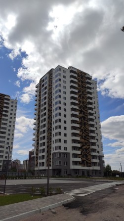 Готова 1 к. кв. з чудовим плануванням ЖК Саванна Сіті. - фото 1