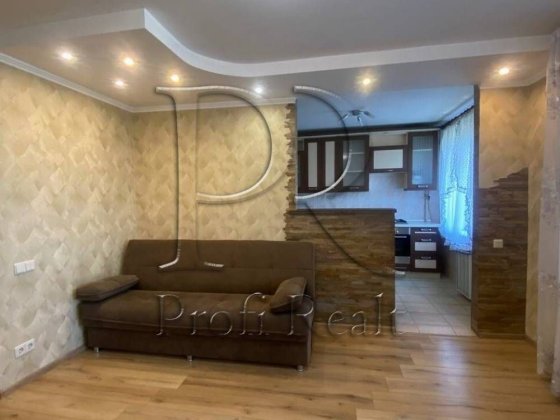 Продаж 3 кімн. кв./МаріЇ ЛагуновоЇ/ГероЇв УкраЇни/Бульвар Незалежності Бровары