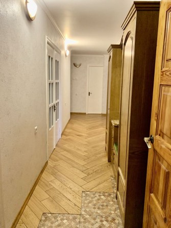 Продам квартиру площею 79,1 м кв на б-рі Незалежності Бровари - фото 1