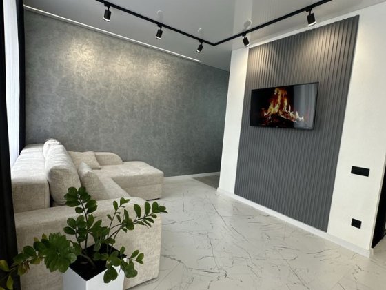 Продам стильну 1 кімнатну квартиру з кухнею-студією в центрі міста Ивано-Франковск