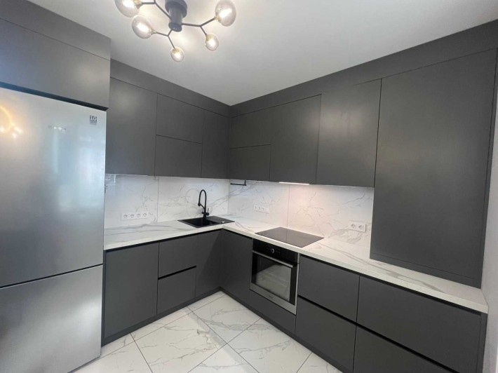 Продам 2к.квартиру з ремонтом в ЖК«СадіВишневі»,вул.Святошинська,60 - фото 1