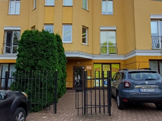 Таунхаус в Вишневом, ул Вишневая ( Котовского) 36, 8 КОМНАТ Вишневе