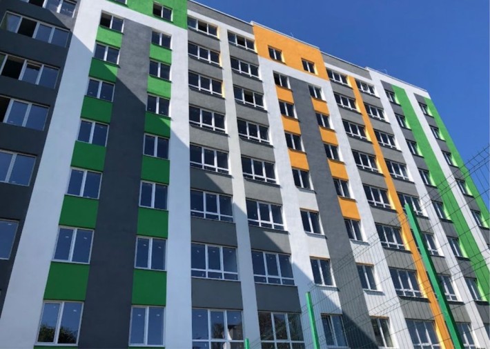 Двокімнатна дешева квартира в зданому будинку - фото 1