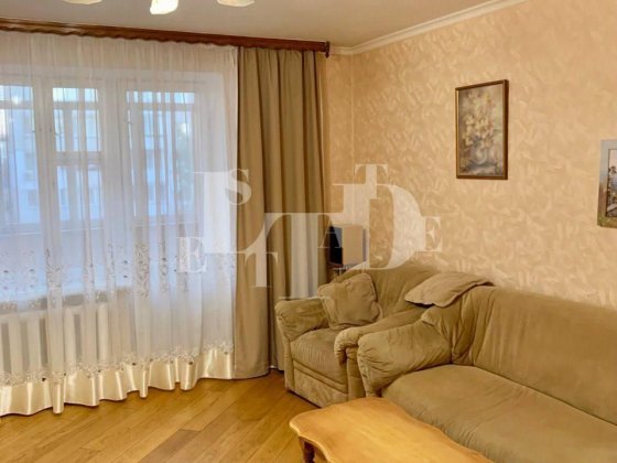 Продам 4-кім. квартиру, бульвар Незалежності , м.Бровари TV Бровары