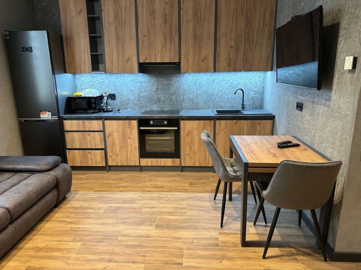 Продам євро 2к з ремонтом, меблями та технікою - фото 1