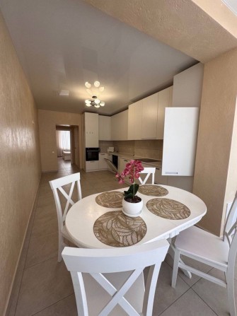 Трикімнатна квартира з ремонтом! 80 м2 по супер ціні! 2% податки! - фото 1