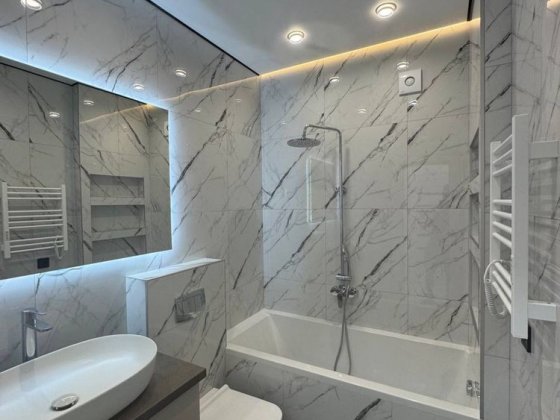 Квартира з якісним ремонтом в ЖК Молодість Ирпень