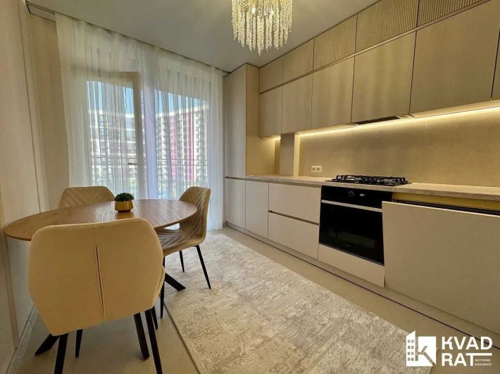 Продаж укомплектованої квартири з ремонтом в ЖК Фемелі Плаза - фото 1