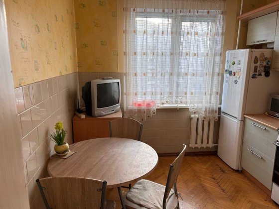 Продається 2 кімнатна квартира в районі Каскад Івано-Франківськ