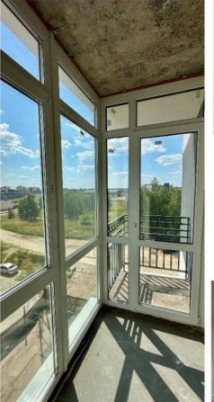 Велика 1 кімнатна квартира з балконом. Індивідуальне газове опалення! - фото 1