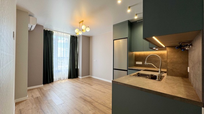 Гранд Бурже. Кватира з гардеробною. Новий ремонт - фото 1