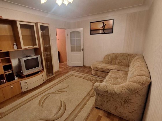 Затишна квартира у гарному районі, 4 - й поверх. Кременчуг