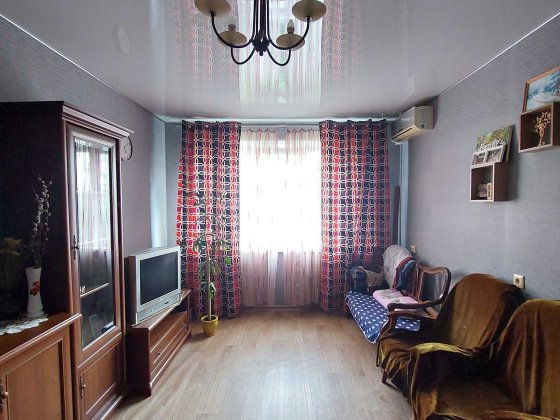 3 кімнатна на  Східному. Гарне планування і стан квартири. 4/9 Кривой Рог