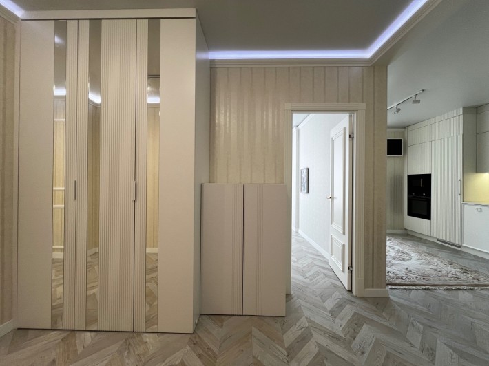 ЖК «Гранд бурже», 2 КІМ квартира 65 м2 з дизайнерським ремонтом. - фото 1