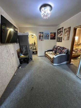 Продам 2-х кімнатну квартиру - фото 1