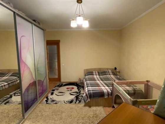 Продам квартиу в центрі Бучі Буча