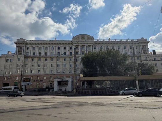 Продаж 3-х кімнатної квартири метро вокзальна Днепр