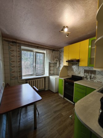 `Велика 1 кімнатна квартира біля 5го ліцея - фото 1