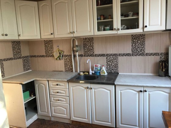 Продам 3-к квартиру "сталинку" ул. Каштанова Кривой Рог