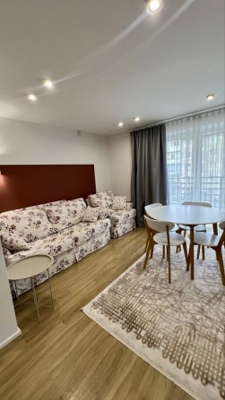 2-кімнатна квартира з дизайнерським ремонтом - фото 1