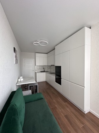 Однокімнатна 47 м2, дуже затишна квартира поруч ліс! Торг!!! - фото 1