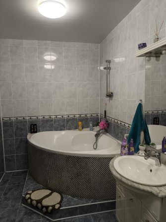 Продам 3 х. кімнатну квартиру - фото 1